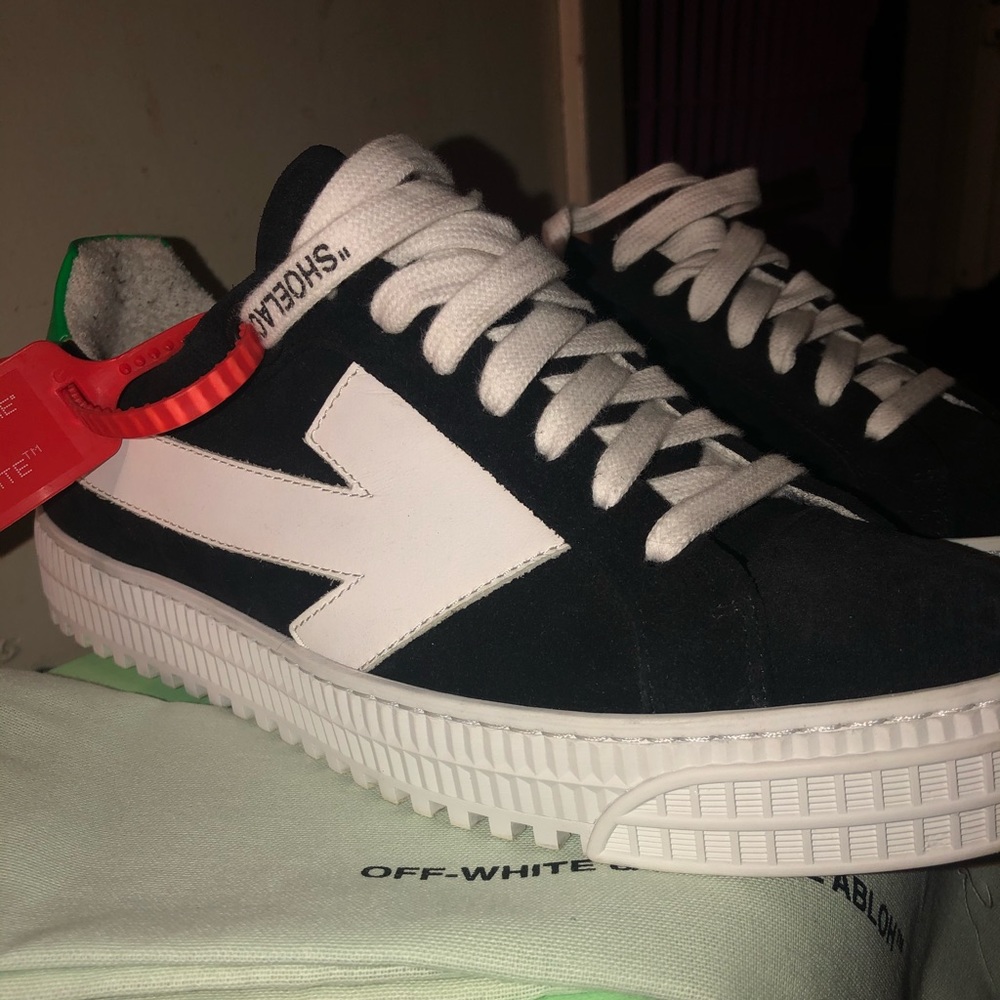 OFF-White causal shoes